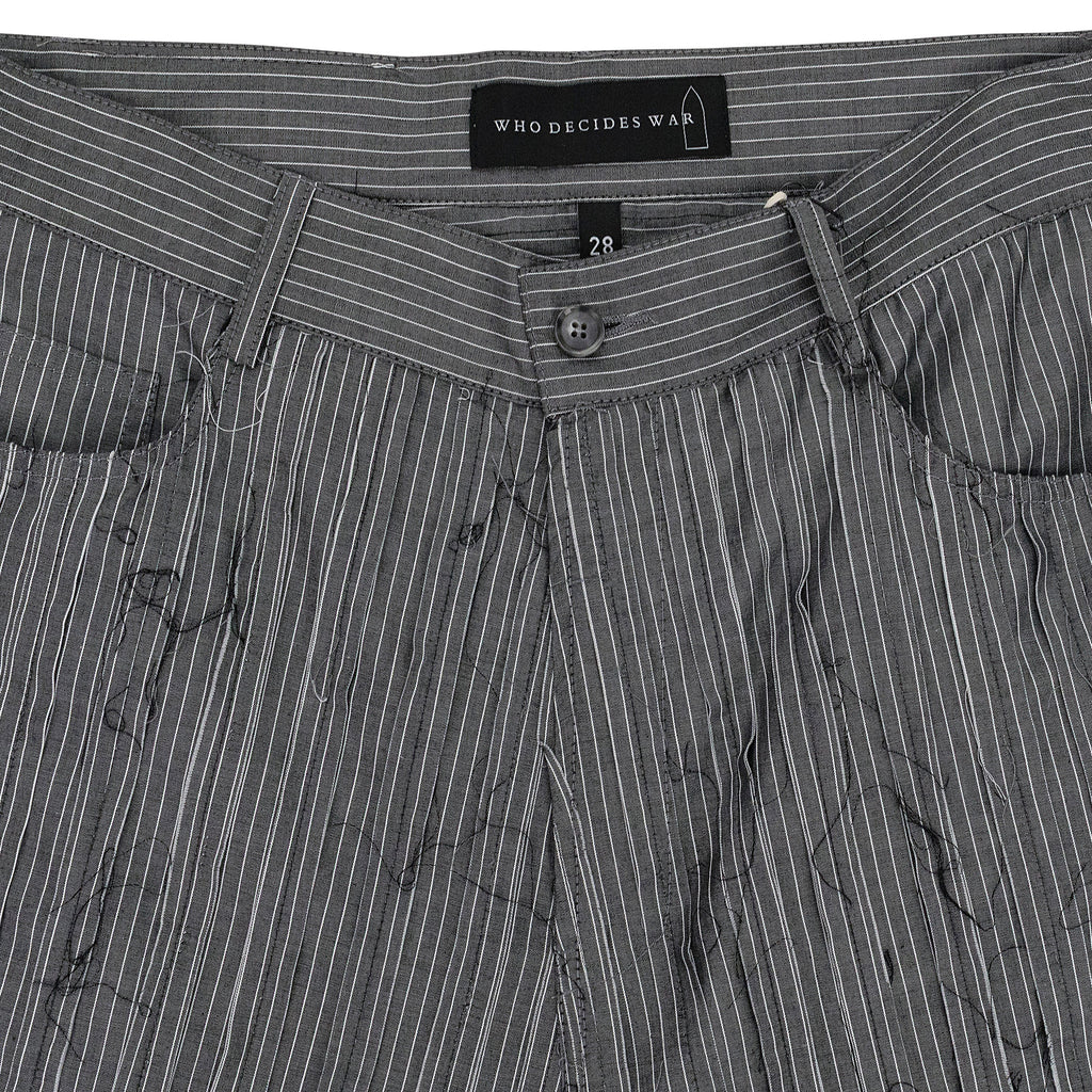 GRAY EXPOSED SEAM MID LENGTH SHORTS